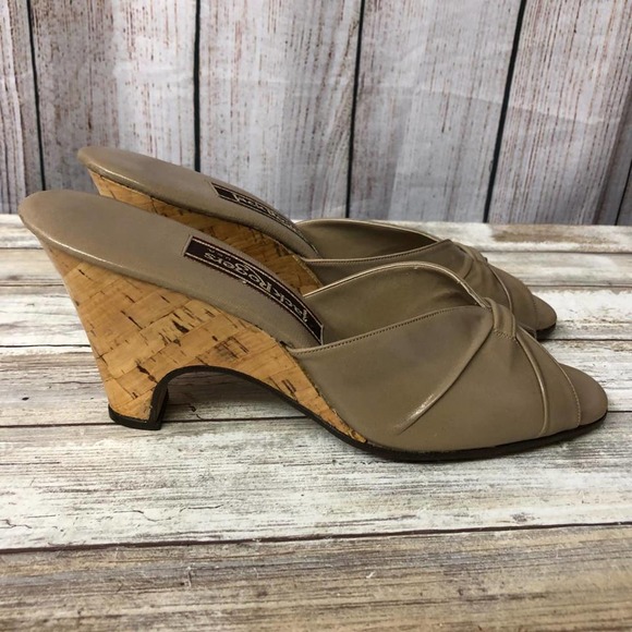 Jack Rogers Lightweight Tan Leather Wedges 6.5